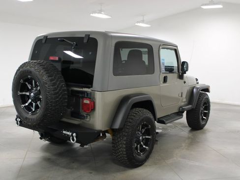 Used 2005 Jeep Wrangler Unlimited AWD/4WD image 9