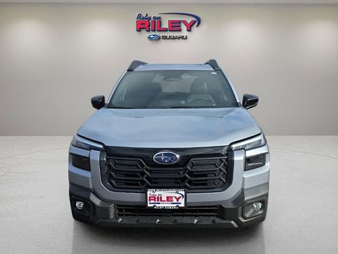 Used 2026 Subaru Outback Limited AWD/4WD image 8