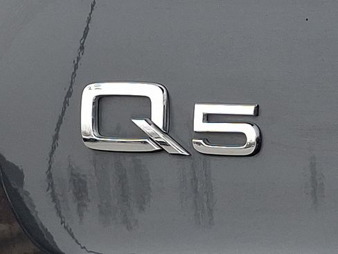 Used 2019 Audi Q5 2.0T Premium Plus w/ Premium Plus Package image 32