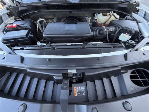 Used 2023 Chevrolet Tahoe Z71 w/ Luxury Package image 35