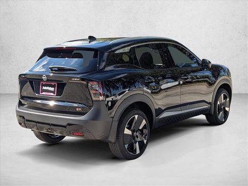 New 2026 Nissan Kicks SR FWD image 2