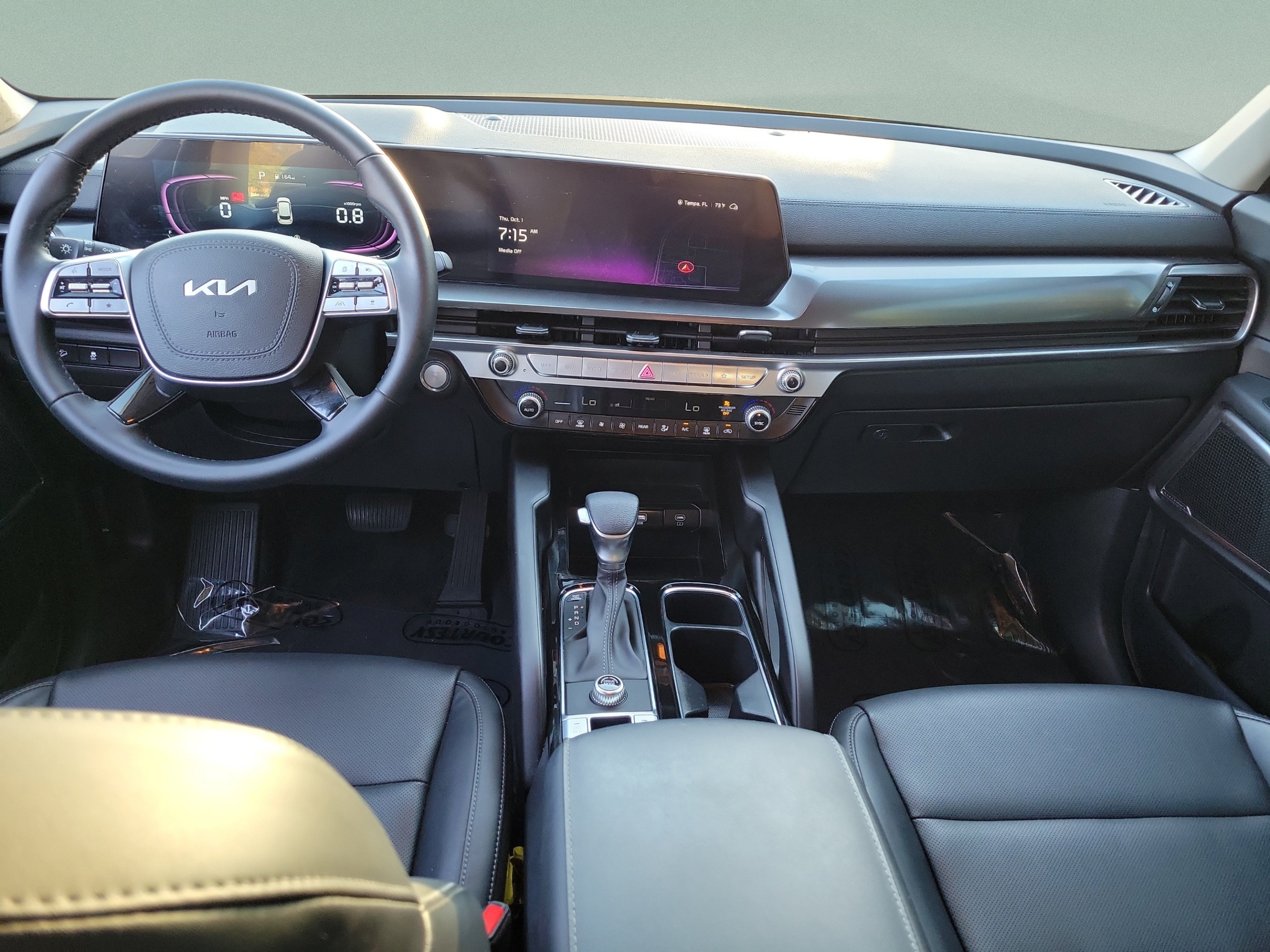 Certified 2025 Kia Telluride LX FWD image 8