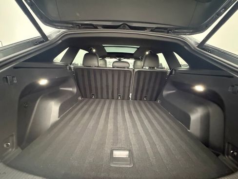 Used 2024 Volkswagen Atlas Cross Sport SEL R-Line image 23