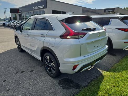 Used 2025 Mitsubishi Eclipse Cross SEL AWD/4WD image 3