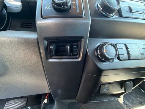 Used 2022 Ford F350 XLT w/ Snow Plow Prep Package AWD/4WD image 31