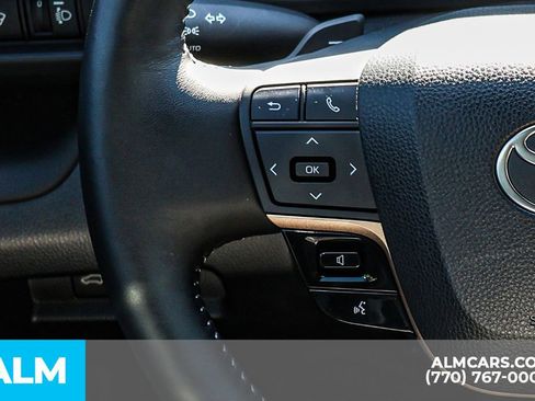 Used 2025 Toyota Crown Signia image 36