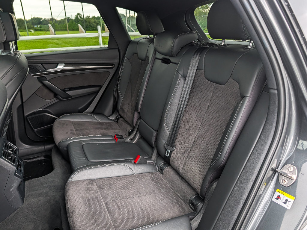 Used 2018 Audi SQ5 Premium Plus AWD/4WD image 18
