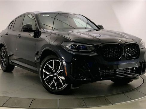 Certified 2025 BMW X4 xDrive30i w/ Premium Package image 33