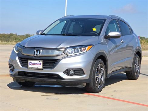 Used 2022 Honda HR-V EX image 3