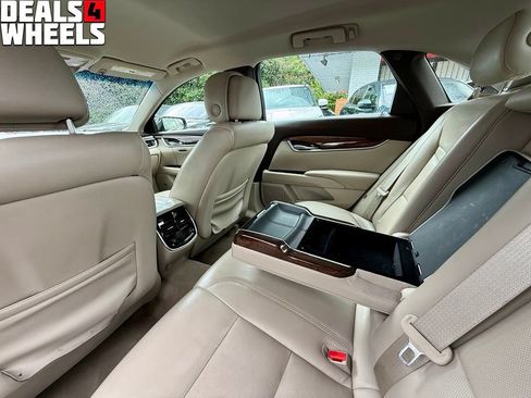 Used 2014 Cadillac XTS Luxury FWD image 35