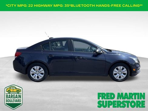 Used 2015 Chevrolet Cruze LS image 1