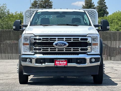New 2026 Ford F450 XL w/ XL Chrome Package RWD image 8