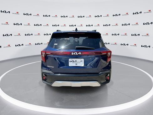Certified 2024 Kia Seltos EX FWD image 7