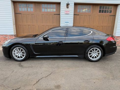 Used 2016 Porsche Panamera 4S image 5