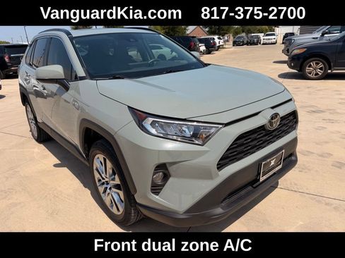 Used 2021 Toyota RAV4 XLE Premium FWD image 5