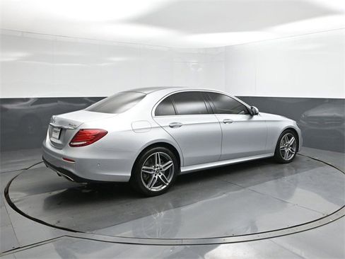 Used 2020 Mercedes-Benz E 450 E 450 image 11