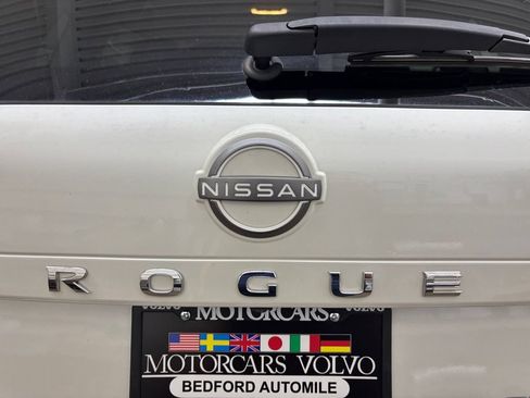 Used 2023 Nissan Rogue SV AWD/4WD image 33
