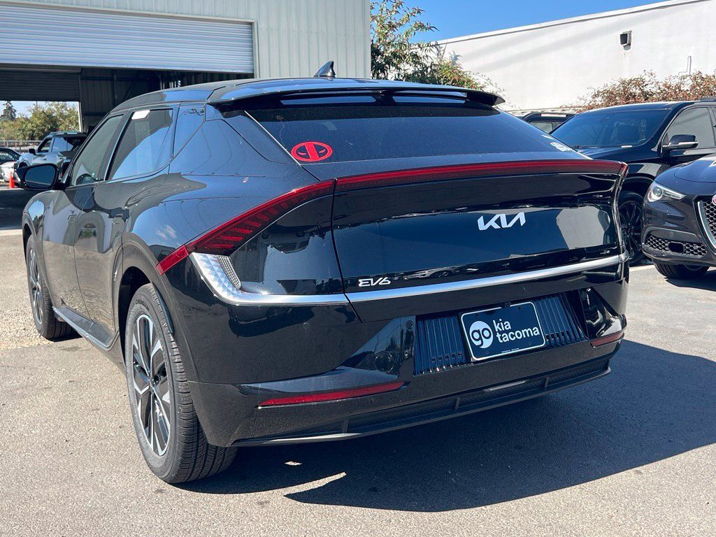 Used 2024 Kia EV6 Wind RWD image 10