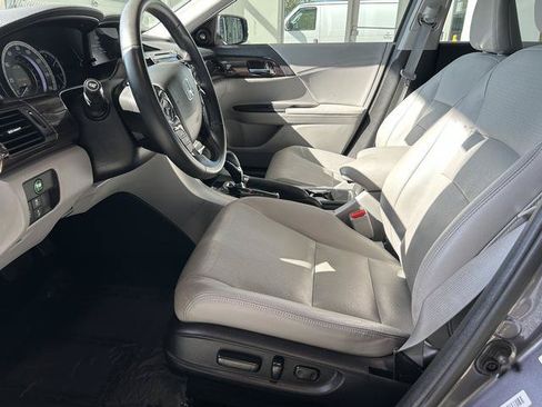 Used 2017 Honda Accord EX-L image 15