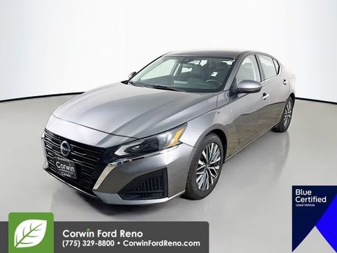 Used 2023 Nissan Altima 2.5 SV FWD image 3