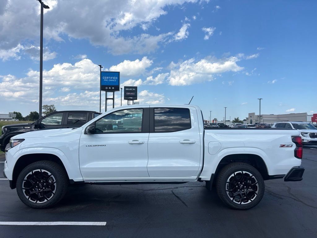 New 2026 Chevrolet Colorado Z71 w/ Z71 Convenience Package 2 AWD/4WD image 3