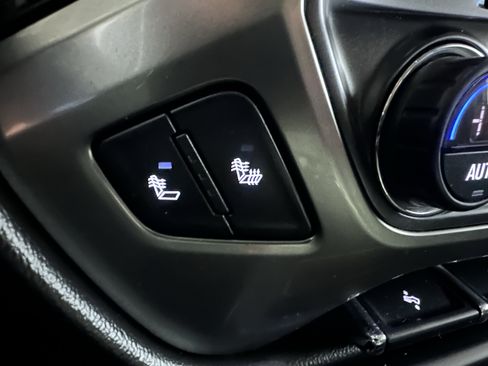 Used 2018 Chevrolet Silverado 1500 LT w/ All Star Edition image 42