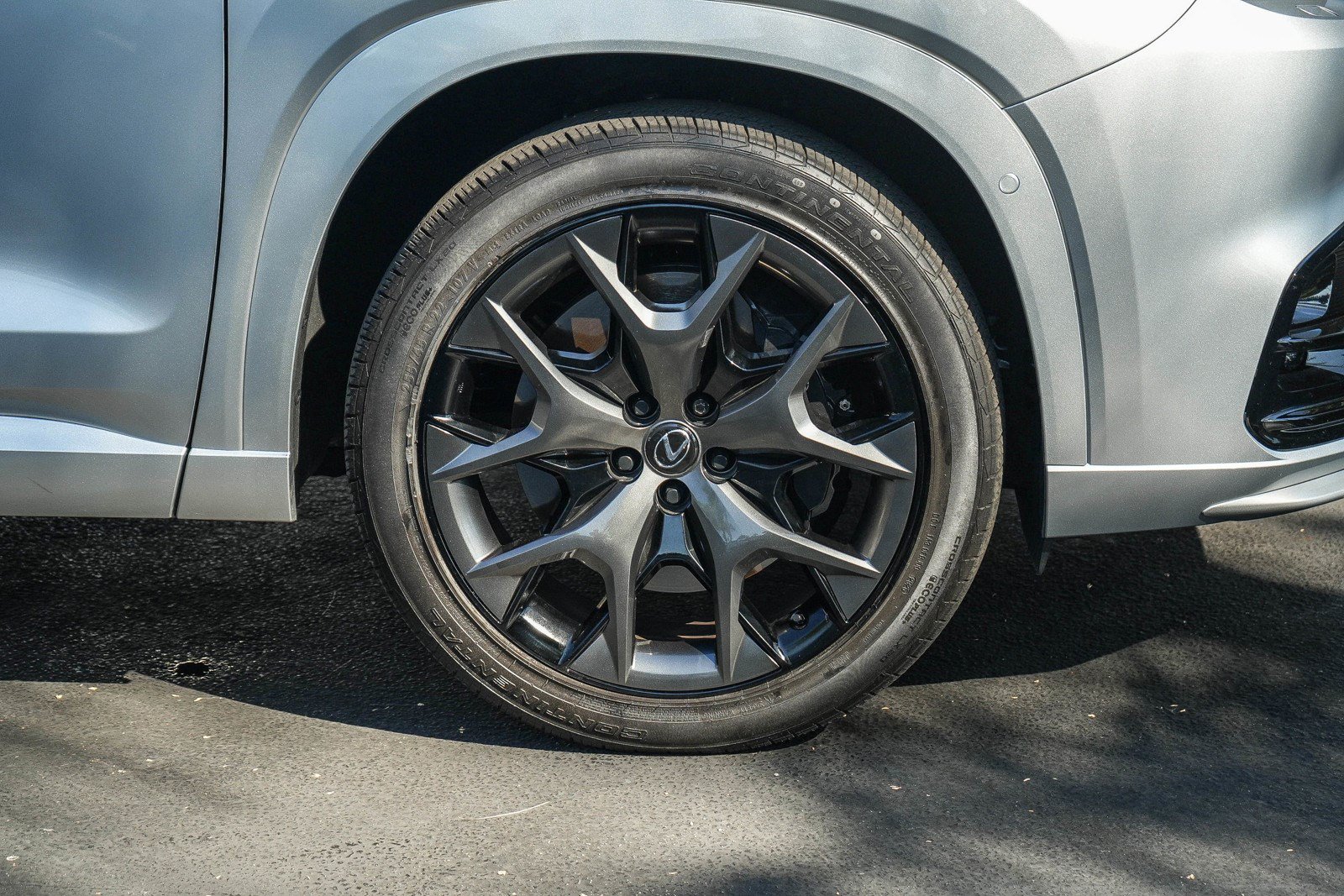 Used 2025 Lexus TX 500h AWD w/ Technology Package image 10