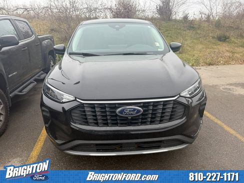 Used 2023 Ford Escape Active w/ Tech Pack #2 image 2