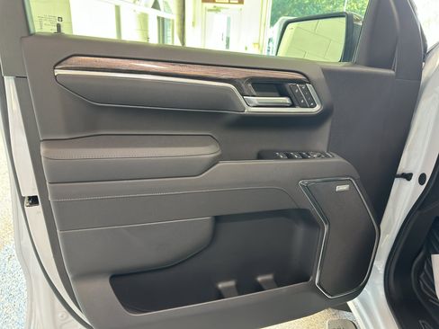 New 2026 Chevrolet Silverado 1500 LTZ w/ Technology Package AWD/4WD image 34