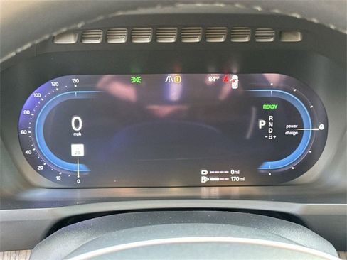 Used 2023 Volvo XC90 T8 Ultimate w/ Lounge Package image 10