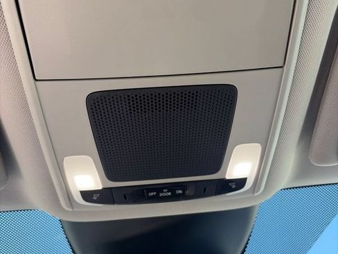 Used 2023 Honda Pilot EX-L image 24