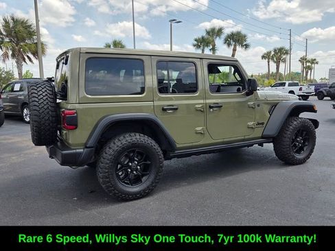 Certified 2025 Jeep Wrangler Willys AWD/4WD image 7