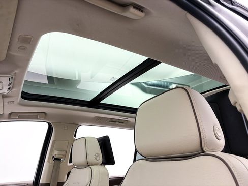 Used 2021 GMC Yukon XL Denali image 5