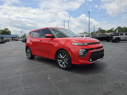 Used 2021 Kia Soul GT-Line FWD image 2