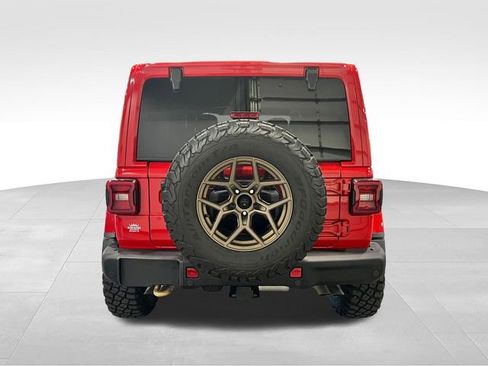 Used 2022 Jeep Wrangler Unlimited Rubicon w/ Trailer Tow Package AWD/4WD image 6
