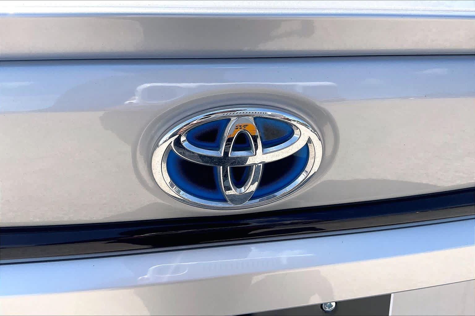Used 2025 Toyota Corolla SE FWD image 30