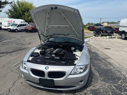 Used 2004 BMW Z4 2.5i RWD image 43