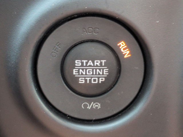 Used 2020 Jeep Gladiator Sport w/ Quick Order Package 24S AWD/4WD image 27