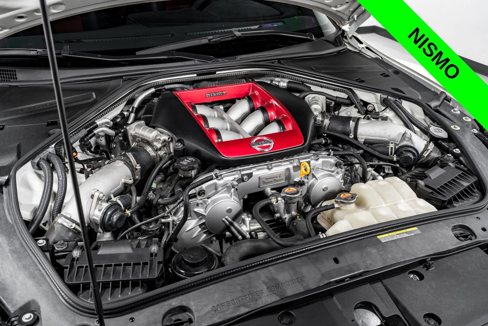 Used 2016 Nissan GT-R NISMO AWD/4WD image 40