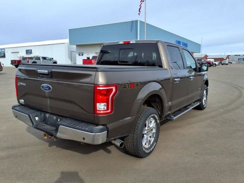 Used 2015 Ford F150 XLT w/ Equipment Group 302A Luxury image 6