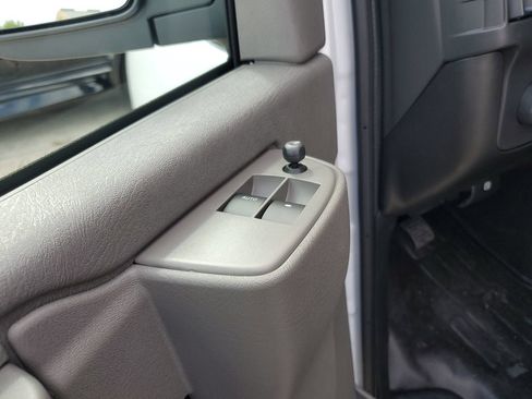 New 2026 GMC Savana 2500 Extended RWD image 17