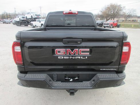 New 2026 GMC Canyon Denali image 5