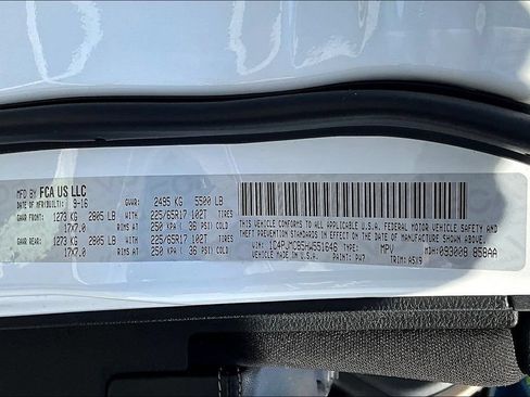 Used 2017 Jeep Cherokee Latitude AWD/4WD image 16
