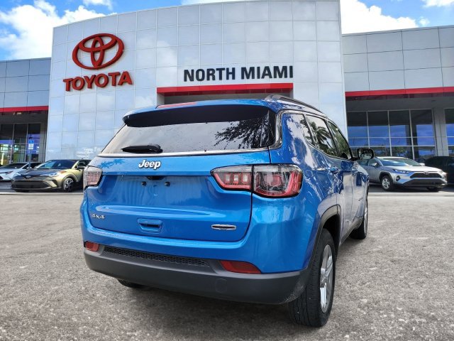 Used 2024 Jeep Compass Latitude AWD/4WD image 4