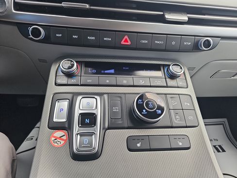 Used 2025 Hyundai Palisade SEL AWD/4WD image 31