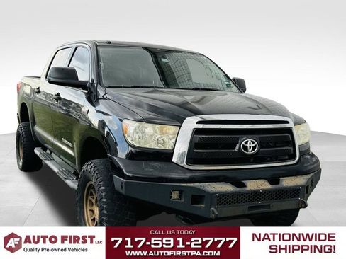Used 2013 Toyota Tundra 4x4 CrewMax w/ SR5 Pkg image 1