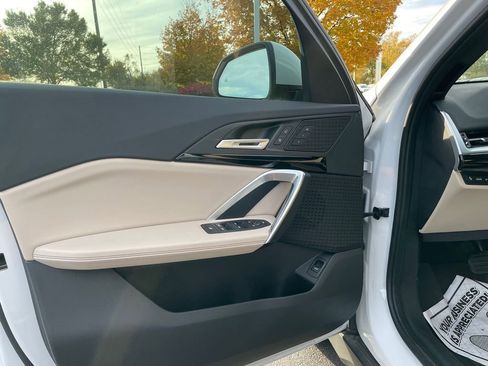 Used 2023 BMW X1 xDrive28i image 17