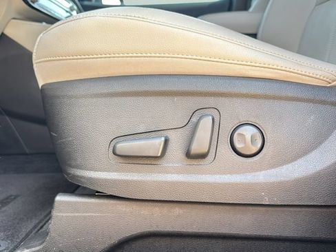 Used 2024 Kia Telluride EX w/ EX Captain's Chair Package AWD/4WD image 26