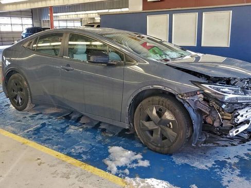 Used 2024 Toyota Prius LE FWD image 54