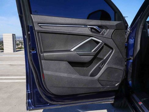 Used 2021 Audi Q3 2.0T Premium w/ Convenience Package image 30